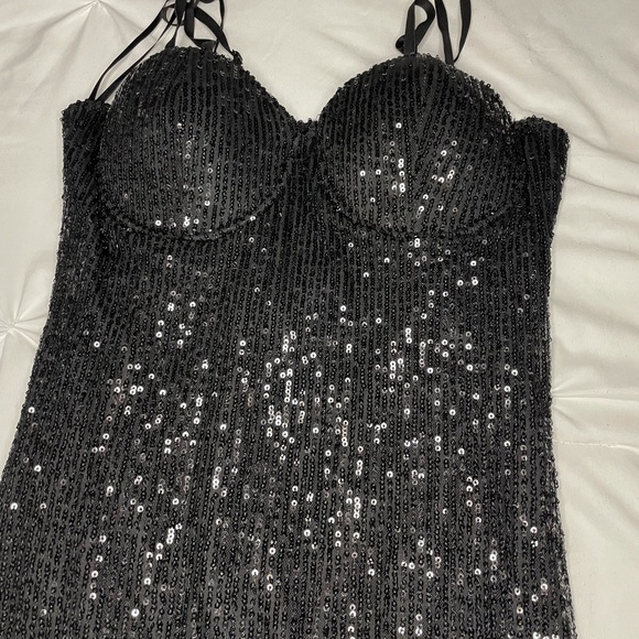 Jadore Fancy Dress - Picture 3 of 3